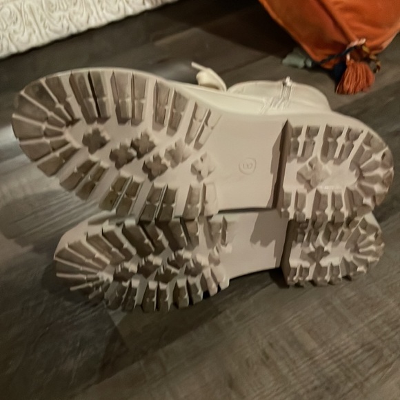 Women’s saylor lace-up combat boots - a new day- cream size 8 - Picture 5 of 5